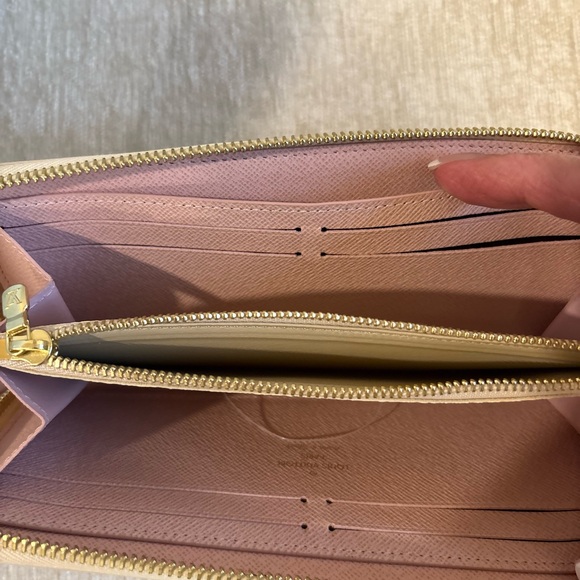 Louis Vuitton Checkered Canvas Wallet in Cream and Blue - Picture 2 of 3